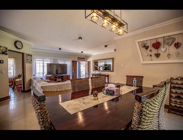 4 BEDROOM HOUSE FOR SALE IN SIX FOUNTAINS RESIDENTIAL ESTATE